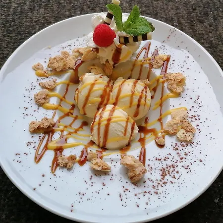 De Beukelaer 2* Roggel