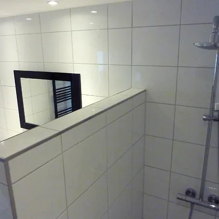 Hotel De Beukelaer 2*