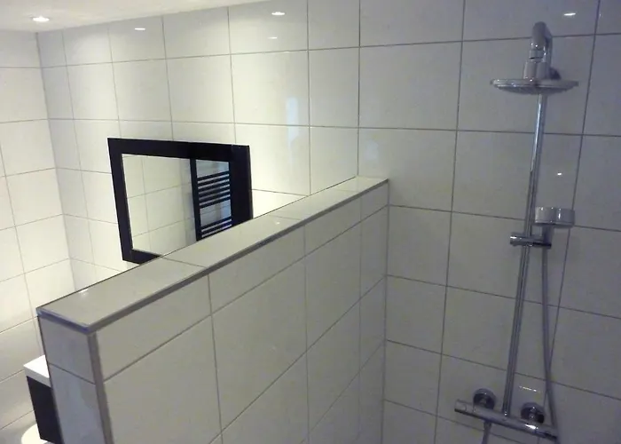 Hotel De Beukelaer 2*